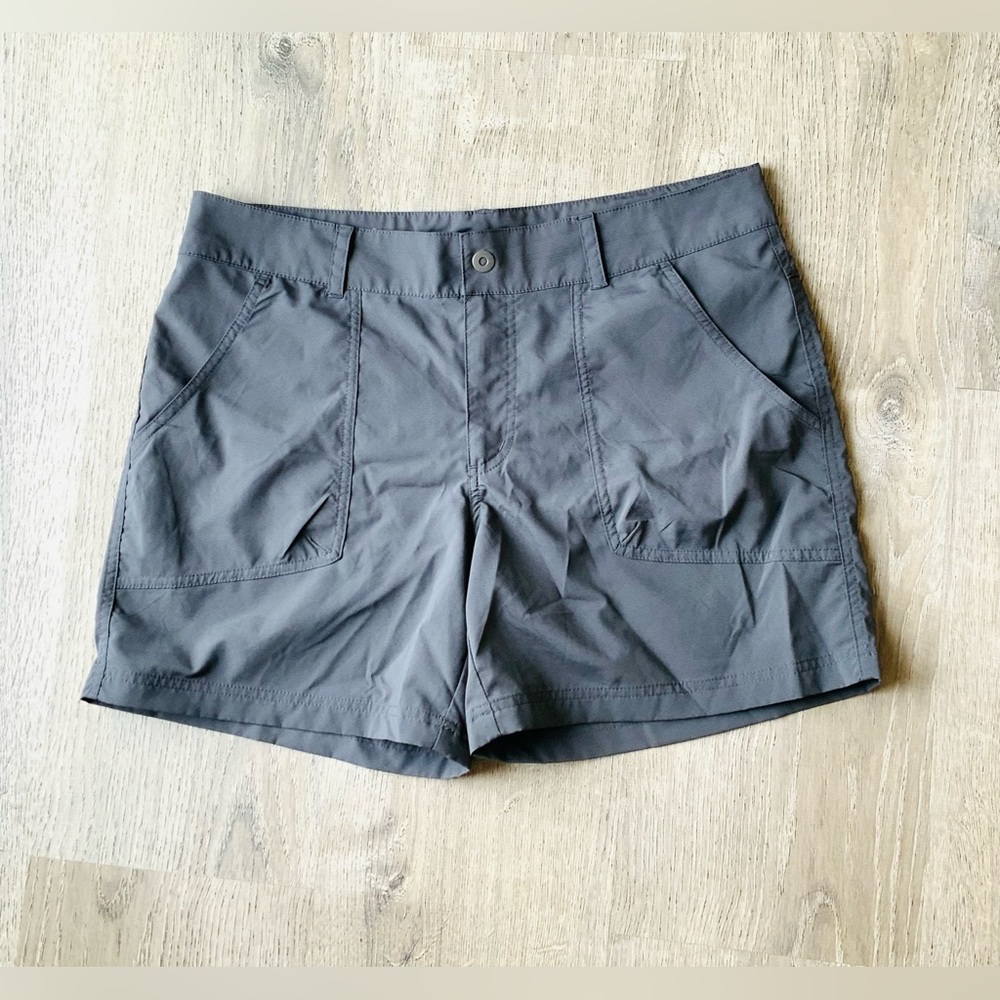 Columbia Dark Gray Shorts Women's 14